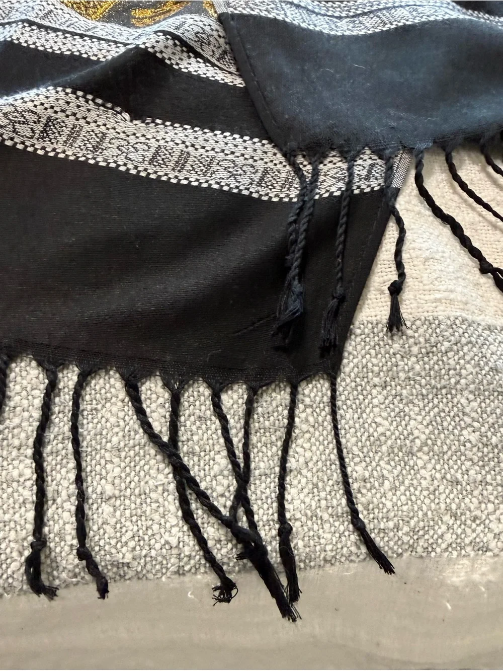 Pashmina Sam Well 100% Cashmere Wrap Scarf with fringe Chang Lai Thai Elephants